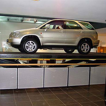 Car Lift 1