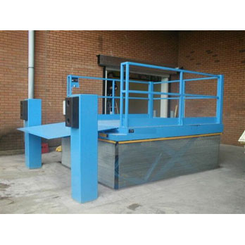 Vehicle loading lift table