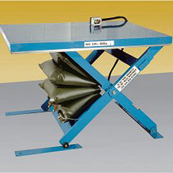 Low closed pneumatic air bag lift table